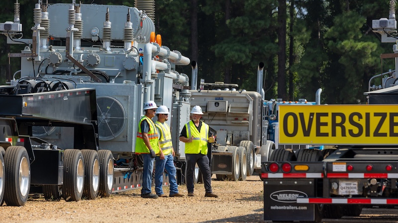 Mobile transformers enable rapid response solutions for temporary
power and mproved power quality solutions.