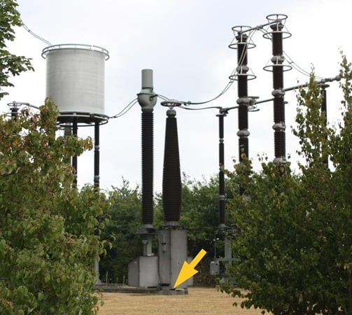 HVDC cable termination and DC smoothing reactor.